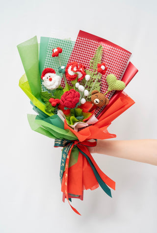 Brown Bear Christmas Bouquet